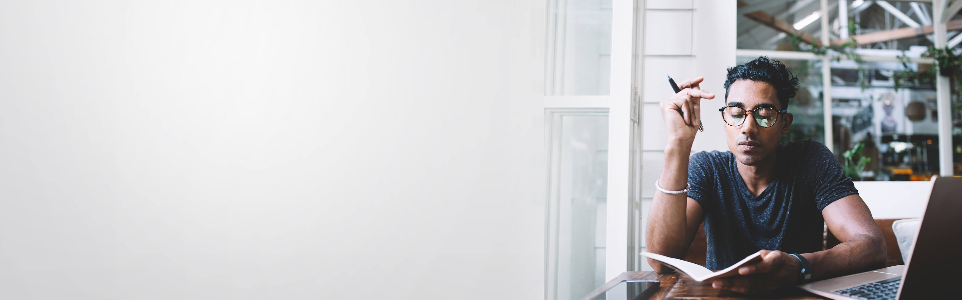 SCH_AMWL_Template_Web_Banners_Therapeutic_Writing